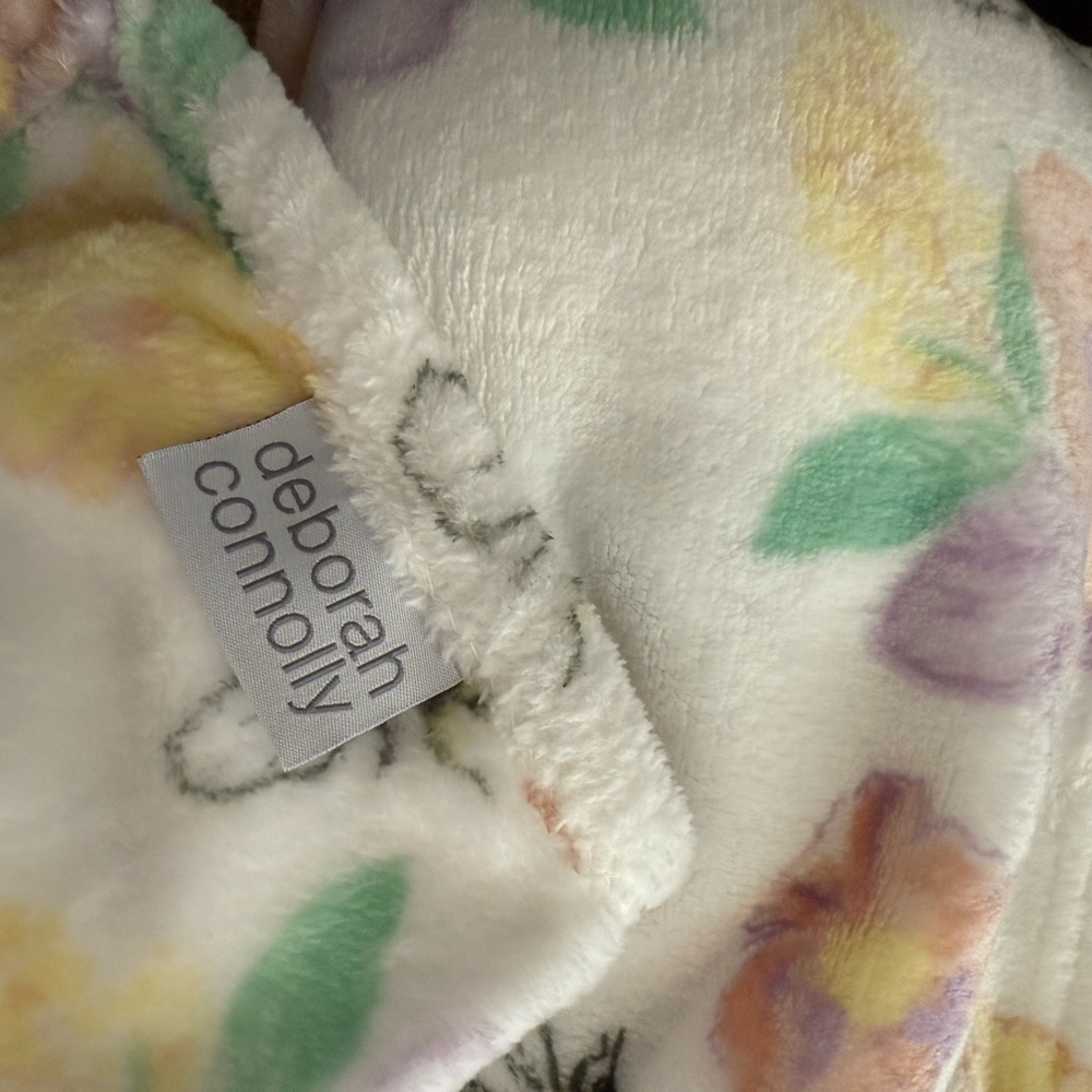 Floral Bee Throw Blanket - White and Multicolor - Picture 5 of 6